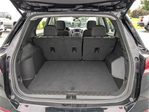 Used 2023 Chevrolet Equinox LS image 32
