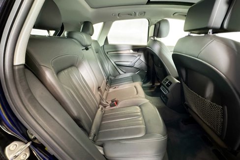 Used 2021 Audi Q5 Premium image 26