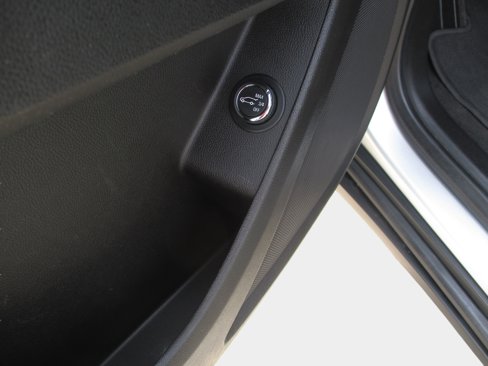 Used 2018 Chevrolet Traverse LT image 19