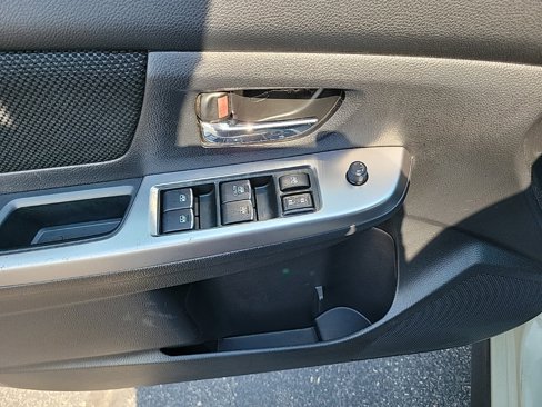 Used 2016 Subaru Crosstrek 2.0i Premium w/ Moonroof Package image 6