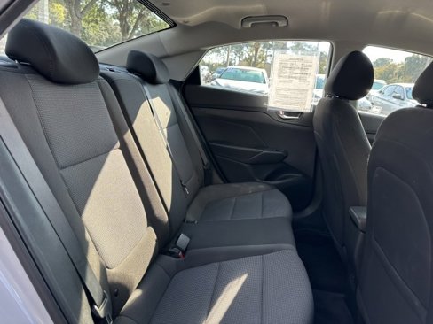 Used 2022 Hyundai Accent SEL image 20