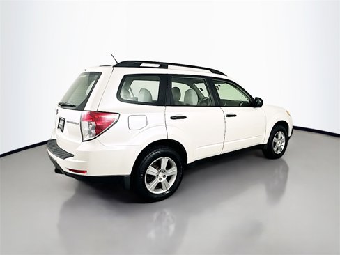 Used 2012 Subaru Forester 2.5X w/ Alloy Wheel Pkg image 11