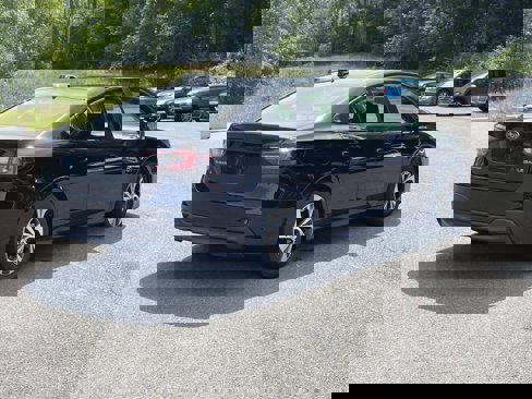 Used 2022 Subaru Legacy image 5