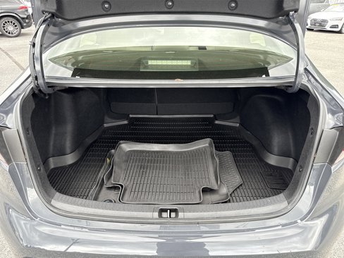 Used 2023 Toyota Corolla LE image 29
