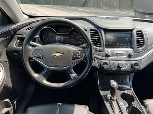 Used 2020 Chevrolet Impala LT w/ LT Convenience Package image 10