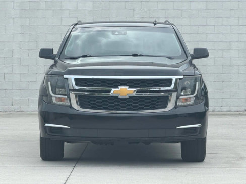Used 2015 Chevrolet Suburban LT image 2