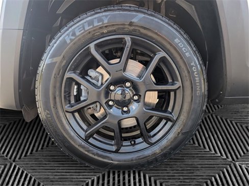 Certified 2020 Jeep Renegade Altitude image 9