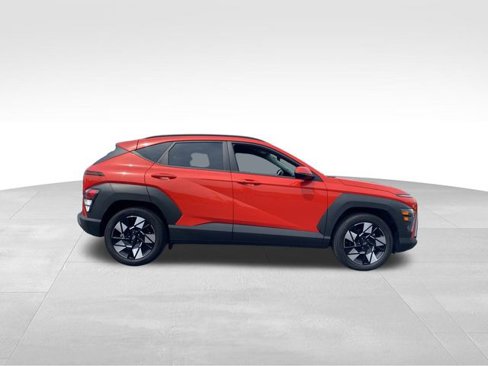 Used 2024 Hyundai Kona SEL image 4