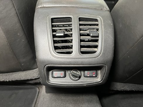 Used 2010 Ford Taurus Limited image 22