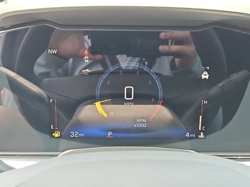 New 2025 Chevrolet Trax LT w/ Driver Confidence Package image 9