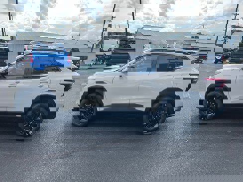 New 2026 Chevrolet Trax ACTIV w/ Sunroof Package image 9
