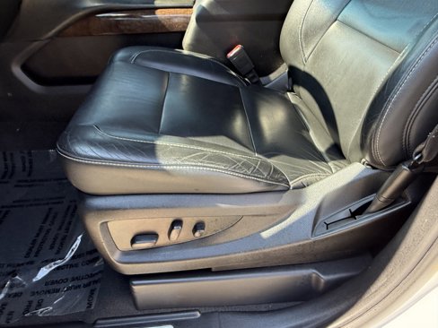 Used 2019 Chevrolet Suburban LT image 26