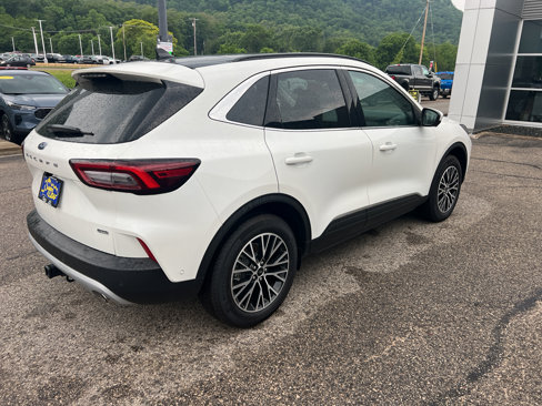 Used 2023 Ford Escape SE image 9
