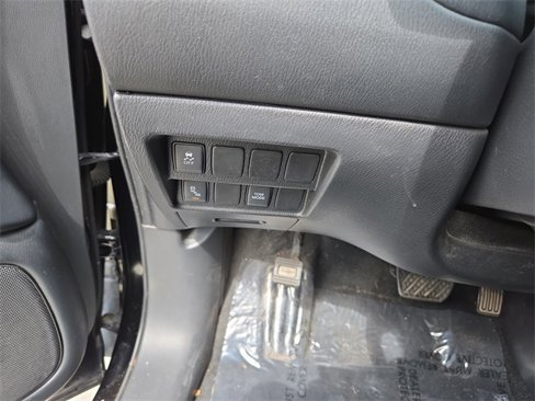 Certified 2020 Nissan Pathfinder SV image 16