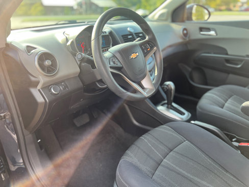 Used 2015 Chevrolet Sonic LT image 16