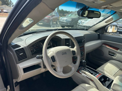 Used 2006 Jeep Grand Cherokee Limited image 15