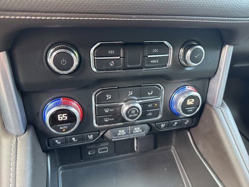 Certified 2021 GMC Yukon SLT w/ SLT Premium Package image 25