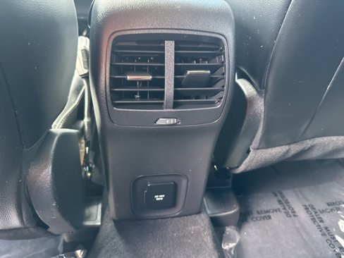 Certified 2020 Ford Escape Titanium image 12