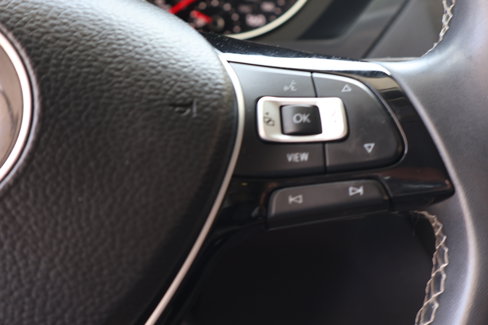 Used 2021 Volkswagen Tiguan SE image 25