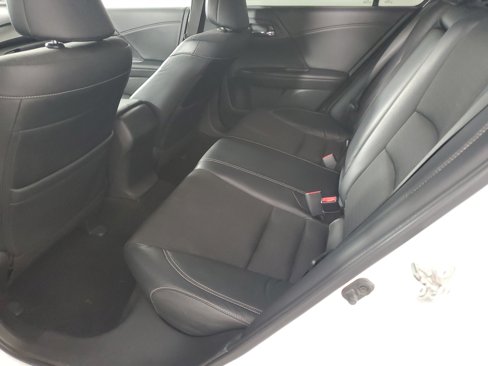 Used 2016 Honda Accord Sport image 13
