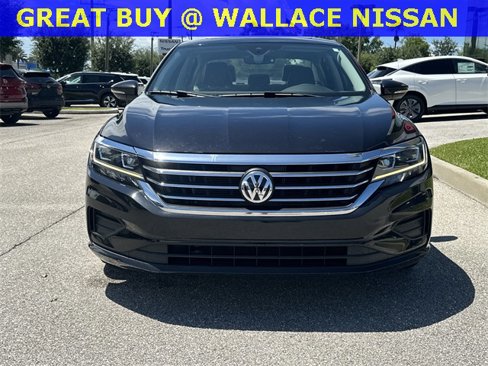 Used 2022 Volkswagen Passat 2.0T SE image 3