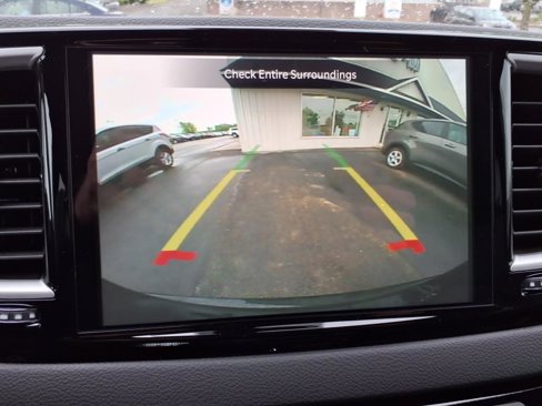 New 2025 Chrysler Voyager LX image 26