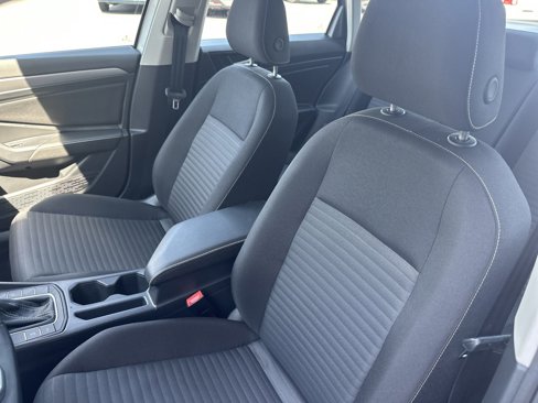 Used 2024 Volkswagen Jetta S image 18