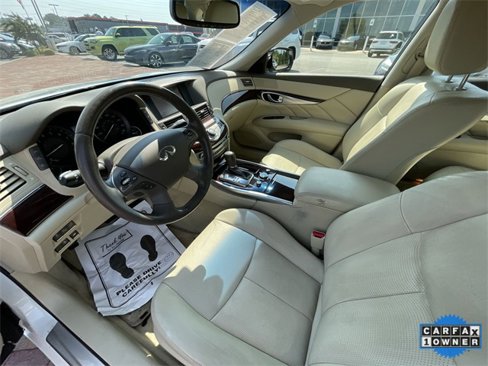 Used 2016 INFINITI Q70 3.7 w/ Technology Package image 16