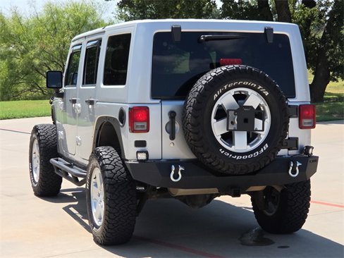 Used 2012 Jeep Wrangler Unlimited Sahara w/ Connectivity Group image 6