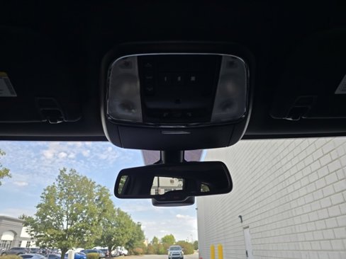 Used 2015 Jeep Grand Cherokee Limited w/ Trailer Tow Group IV image 36