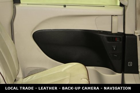 Used 2017 Chrysler Pacifica Limited image 26