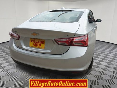 Used 2020 Chevrolet Malibu LT image 12