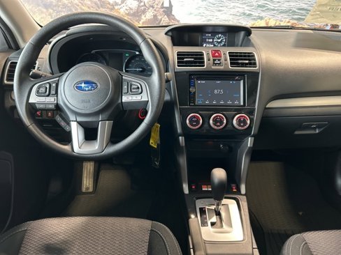 Used 2018 Subaru Forester 2.5i Premium image 3