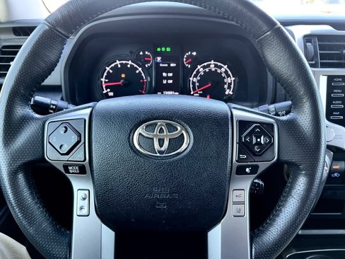 Used 2020 Toyota 4Runner SR5 image 23
