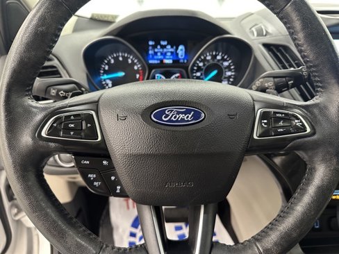 Used 2017 Ford Escape Titanium w/ Equipment Group 301A image 30