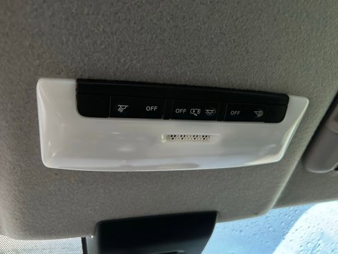 Used 2023 Nissan Kicks SV image 27