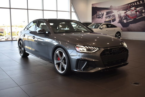Used 2022 Audi A4 2.0T Premium Plus w/ Premium Plus Package image 5