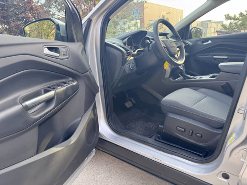 Used 2018 Ford Escape SE w/ SE Sync 3 Package image 11