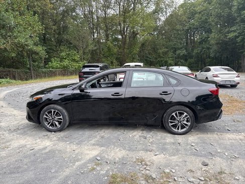 Used 2023 Kia Forte LXS w/ LXS Technology Package image 8