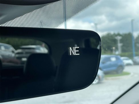 Certified 2023 Volkswagen Taos SE image 31