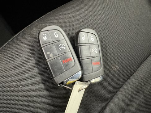 Used 2021 Jeep Renegade Latitude image 26