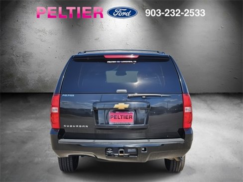 Used 2013 Chevrolet Suburban LS image 6