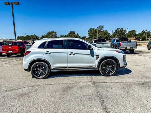 Used 2022 Mitsubishi Outlander Sport Black Edition image 8