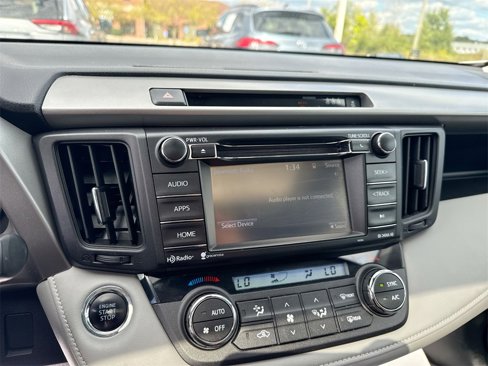 Used 2018 Toyota RAV4 XLE image 23