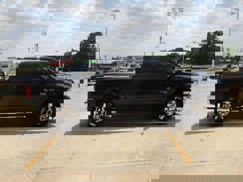 Used 2019 RAM 1500 Lone Star image 8