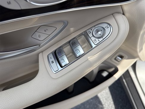 Certified 2021 Mercedes-Benz GLC 300 image 37