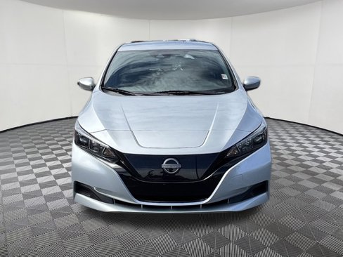 Used 2023 Nissan Leaf S image 2