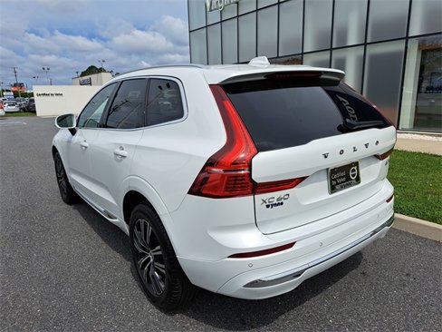 Used 2022 Volvo XC60 B5 Inscription w/ Climate Package image 7
