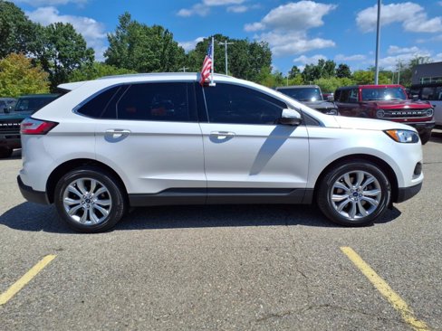 Certified 2019 Ford Edge Titanium w/ Cold Weather Package image 9