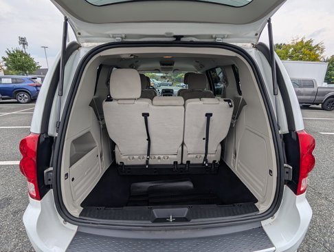 Used 2016 Dodge Grand Caravan SE w/ Quick Order Package 29E SE image 12